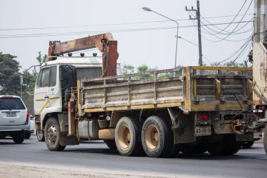 Chiangmai, Tayland - 9 Nisan 2020: Özel Nissan UD Kargo Truck. Fotoğraf 1001 nolu yolda, Chiangmai, Tayland 'a 8 km uzaklıkta..