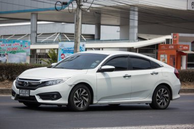 Chiangmai, Tayland - 14 Nisan 2020: Honda Automobile 'den özel sedan araba, onuncu nesil Honda Civic. 1001 no 'lu yolda. Chiangmai İş Alanından 18 km uzakta..