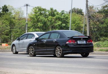 Chiangmai, Tayland - Mayıs 12020: Honda Automobile, Honda Civic 'ten özel sedan araba. 1001 no 'lu yolda. Chiangmai İş Alanından 18 km uzakta..