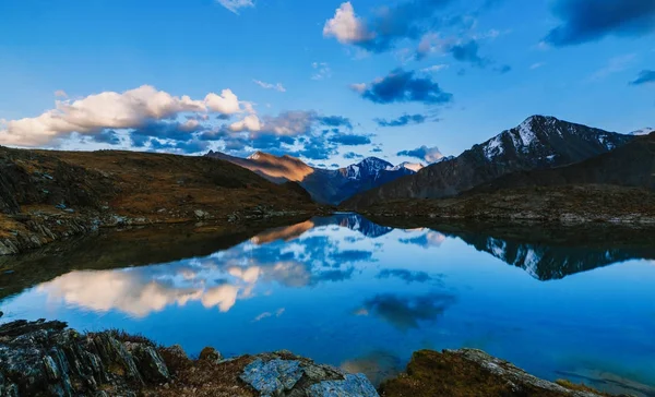 Akkem Valley nel Parco Naturale delle Montagne Altai — Foto Stock