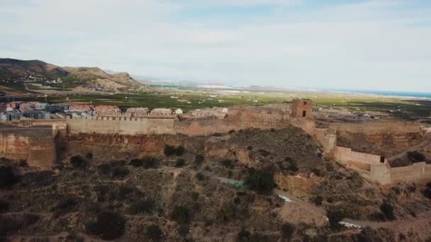 Vista desde el aire en el castillo de Sagunto cerca de Valencia — Vídeo de stock