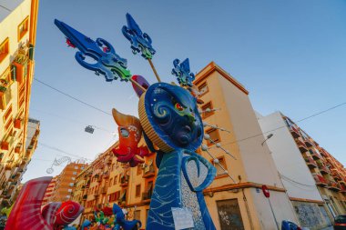 Valencia, İspanya, 15 Mart 2018. Fallas Ulusal Festival. Falla alanında Benimaclet