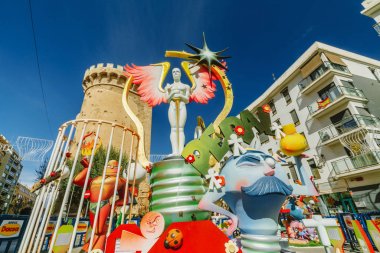 Falla Fallas Ulusal Festivali sırasında şehir merkezinde. Valencia, İspanya, 16 Mart 2018