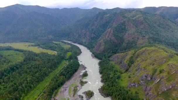 Aerial view of Chemal hydroelectric station located on the Chemal River in the Republic of Altai, Russia — Stock Video