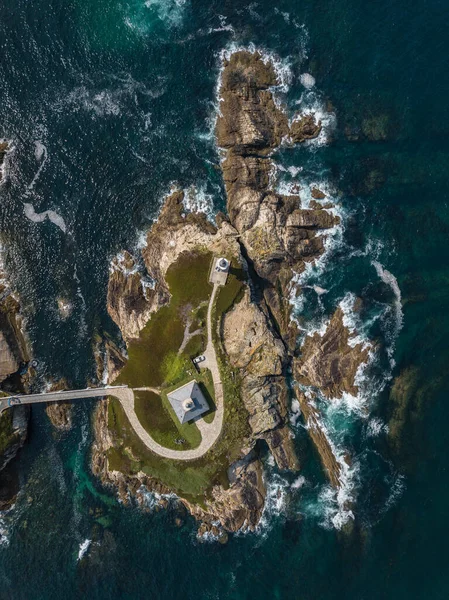 Aerial view of the lighthouse on Pancha island. Northern Spain in summer — Stockfoto