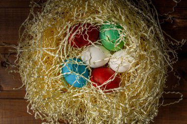 Bayram masası için Paskalya yumurtası.