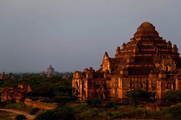Myanmar. Tempels van Bagan nachts — Stockfoto