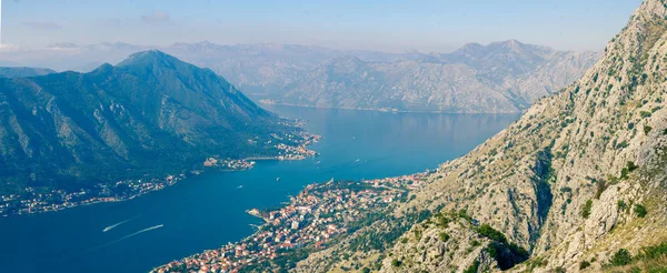 Boka - Kotor Körfezi Dağın tepesinden.