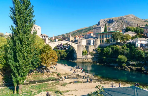 Bosna-Hersek ve Mostar Köprüsü