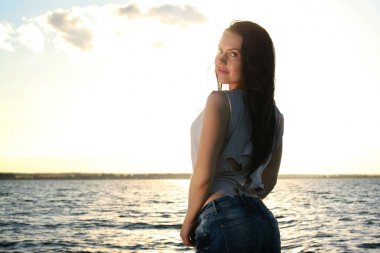 doğa genç güzel kız