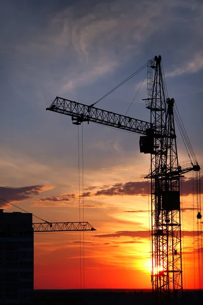 Toren kraan in de stad — Stockfoto