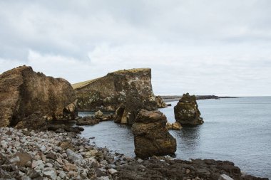Güneybatı İzlanda, Suurnes sahil kayalıkları ve manzaralar