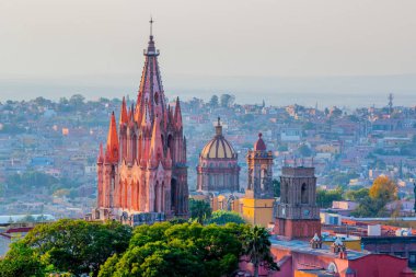 Meksika - San Miguel de Allende tarihi katedral