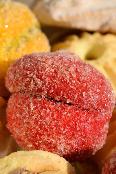 Biscuits au sucre en poudre gros plan — Photo