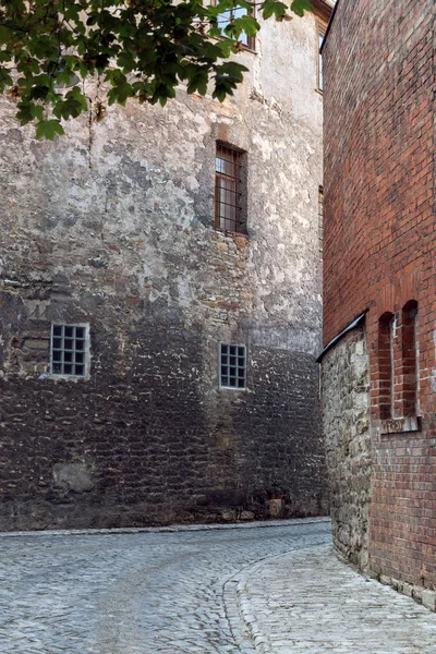 Middeleeuwse lane in de oude stad — Stockfoto