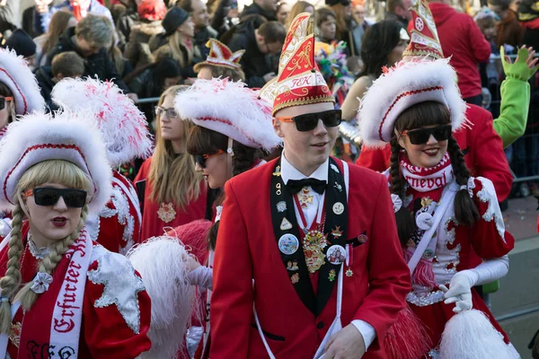 Solglasögon som en karneval grejor — Stockfoto