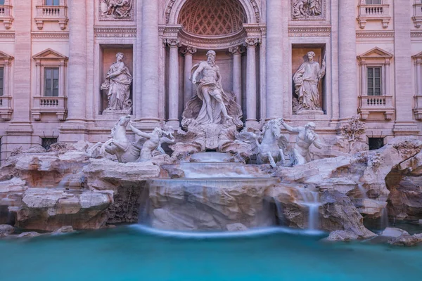 Fontána trevi v Římě, Itálie — Stock fotografie