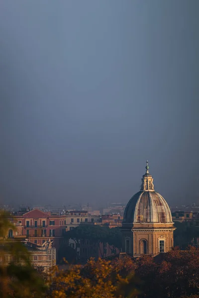 Vista de una capilla en Roma, Italia — Foto de Stock