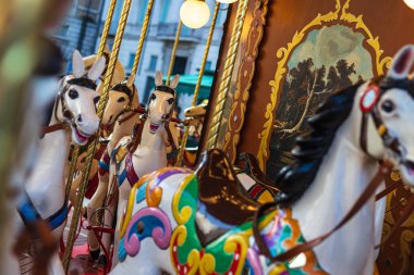 1896 'da Navona Meydanı, Ro' da inşa edilen Antik Alman Atlı Süvari Atı.