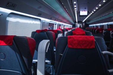 Yüksek hızlı trenin içi