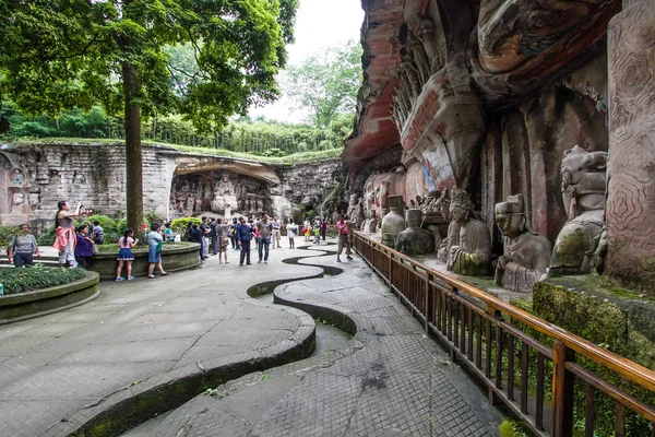 Dazu, Chongqing/Çin - 24 Mayıs: Turist gezi Dazu taş oymalar, dünya mirası: Chongqing, China,
