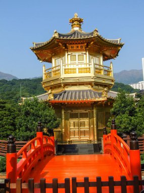 Golden pagoda Çin Bahçe.