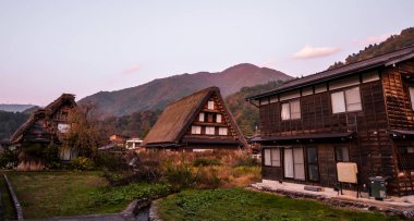 Shirakawa gider - Japonya
