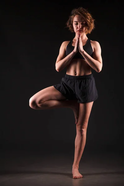 Yoga Girl Photo Studio — Stock Photo, Image