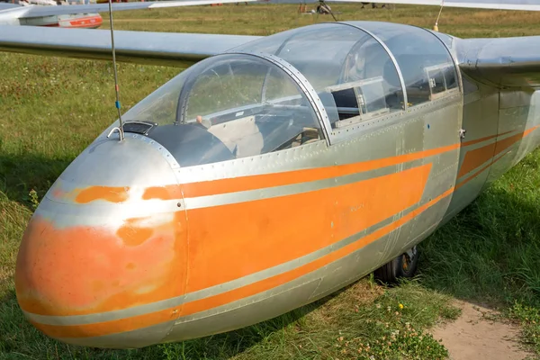 Het cockpit-zweefvliegtuig. — Stockfoto