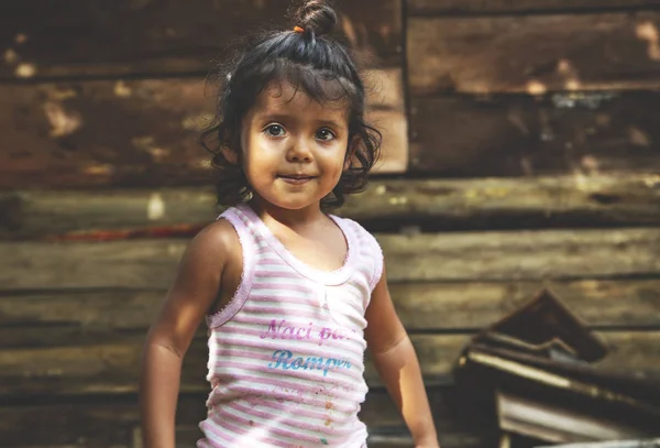 Linda Niñita Mexicana Niñez Retrato Niña Etnia Mexicana Afuera — Foto de Stock