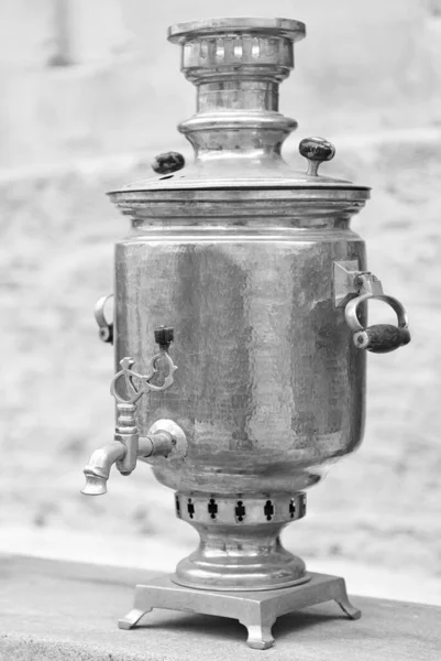 Çay Seremonisi Için Eski Bir Semaver Eski Model Semaver Stok Fotoğraf