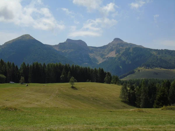 Une Légende Étonnante Des Montagnes Trente Jours Été Avec Quelques — Photo