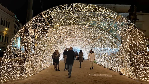 Genova Itália 2019 Uma Incrível Decoração Natal Ilumina Ruas Gênova — Fotografia de Stock