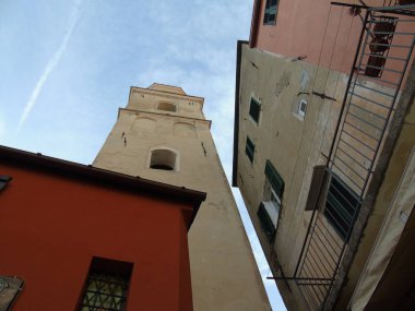 Cervo ligure, İtalya 02 / 13 / 2020: Imperia, Liguria, İtalya 'nın Riviera bölgesindeki Cervo köyü