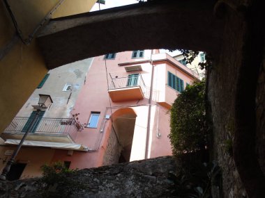 Cervo ligure, İtalya 02 / 13 / 2020: Imperia, Liguria, İtalya 'nın Riviera bölgesindeki Cervo köyü