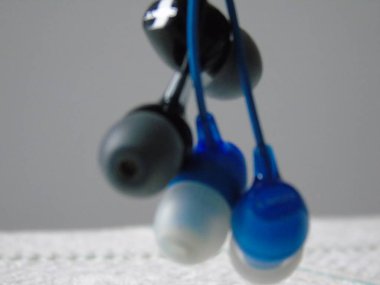 Şimdi evde müzik dinleyelim. COVID19 'u yenebiliriz. O zamana kadar açık havada fotoğraf çekmek yok. Evde kal, güvende kal.. 