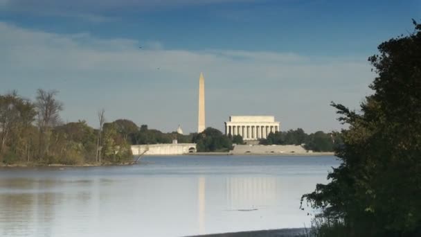 Lincolnova památníku a Washington Monument — Stock video