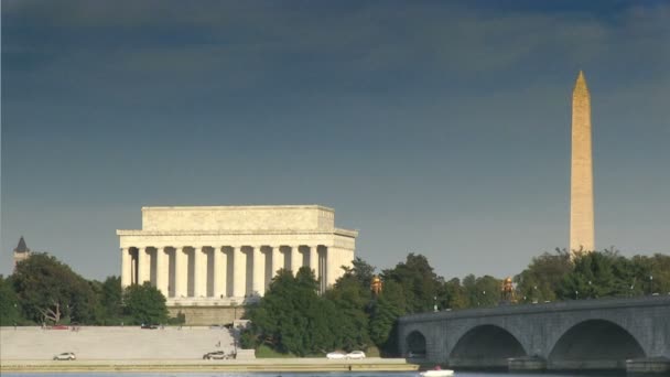 Monumento a Lincoln y Monumento a Washington — Vídeo de stock