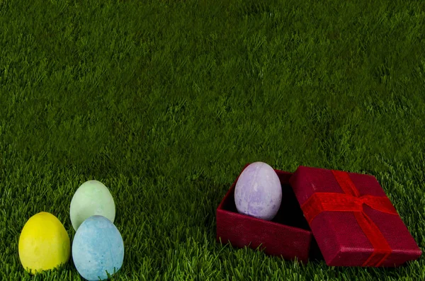 Huevos de Pascua regalo — Foto de Stock