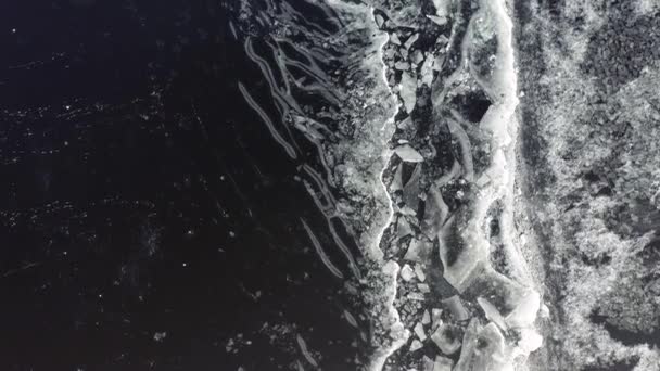 Rio congelado em vista aérea — Vídeo de Stock