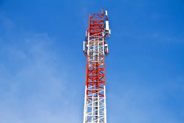 Communication Tower on blue sky background — Stock Photo, Image