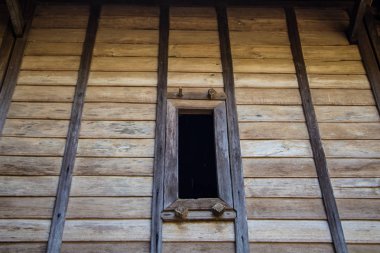 Eski ahşap pencere ayrıntıları