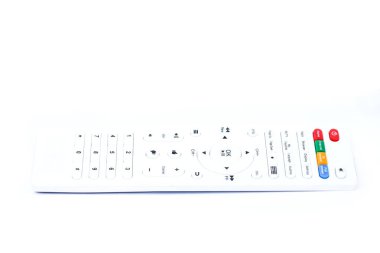 Uzaktan kontrol beyaz arkaplanda izole edildi