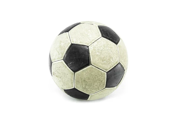 Vieja pelota de fútbol aislado en blanco —  Fotos de Stock