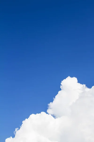 Céu Azul Nuvens Fundo — Fotografia de Stock