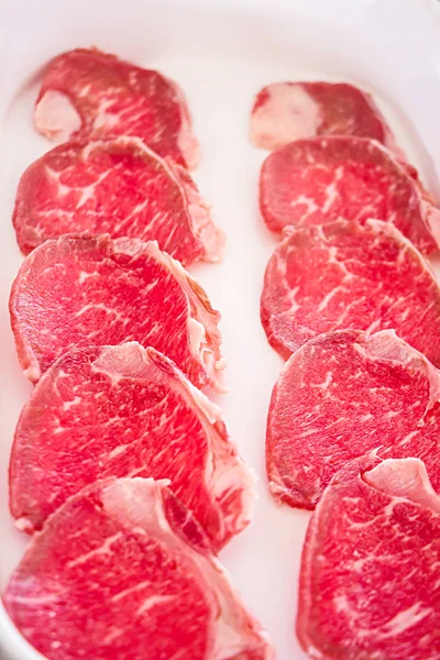 Pezzi di carne grezza — Foto Stock