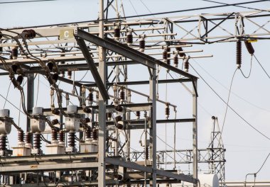 Elektrik yüksek gerilim trafo merkezi