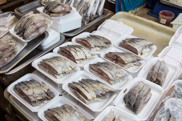 3ecpts87dgfw9m https depositphotos com stock photos king mackerel html