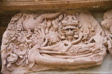 Tayland tapınağında heykel. Yakın çekim.