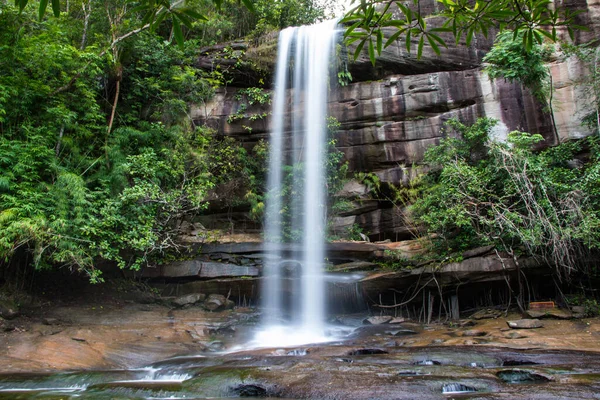 Cascada Parque Nacional Forestal Tailandia — Foto de Stock